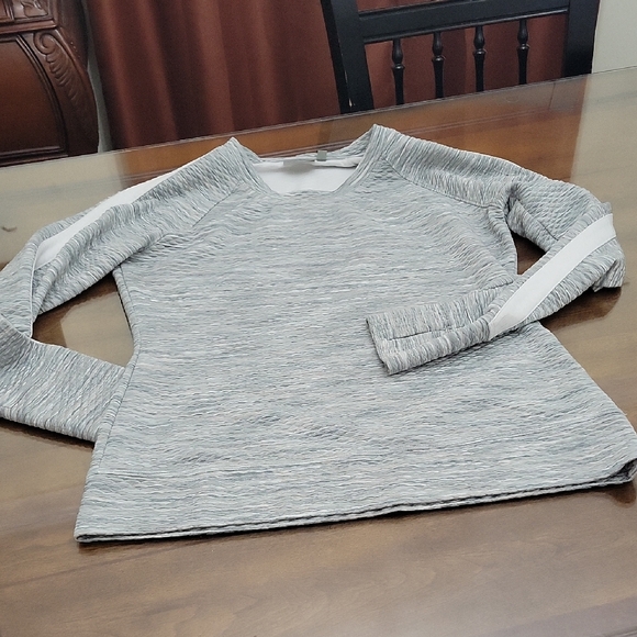 Athleta Tops - Athleta Gray and White Long Sleeve Top